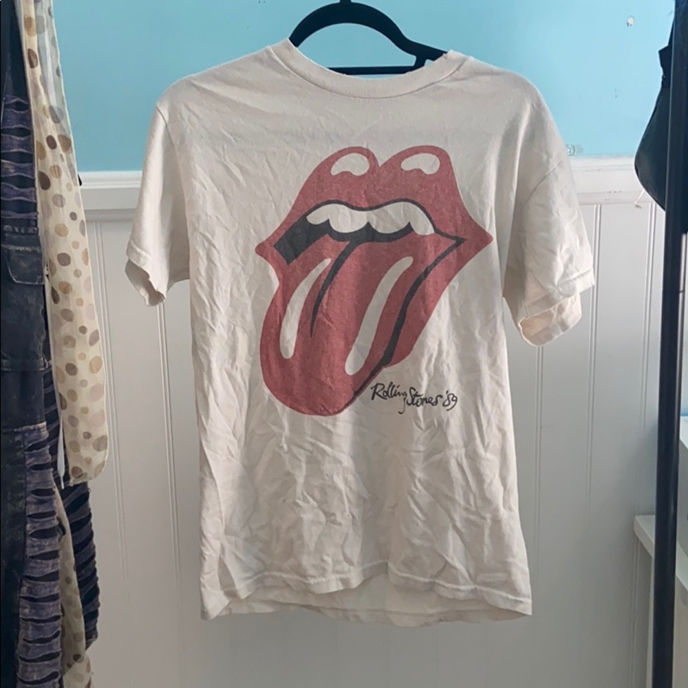 Brandy Melville graphic tee